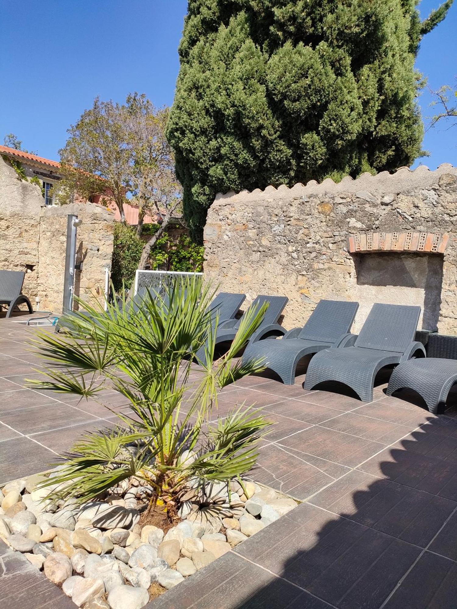 Hotel Restaurant L'Art Des Mets By Cote Jardin Conilhac-Corbières Esterno foto